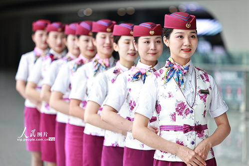 重慶高鐵乘務員服務禮儀培訓全面啟動，提升旅客出行體驗